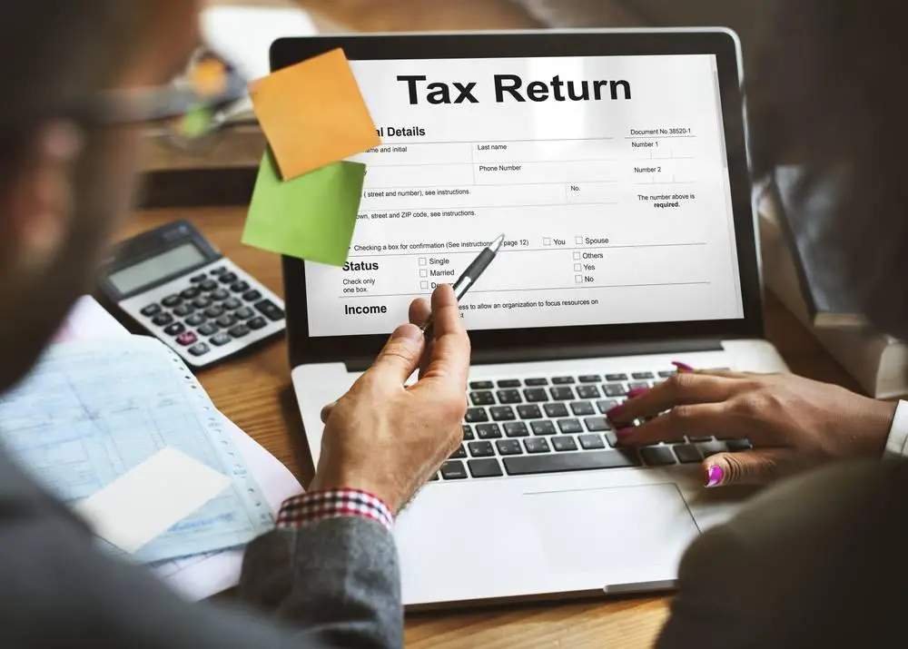 ITR Filing 2025-26: The 15-Minute Review That Could Save You From Tax Trouble ITR Filing 2025-26: The 15-Minute Review That Could Save You From Tax Trouble